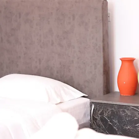 招待所 Ijon 培拉特