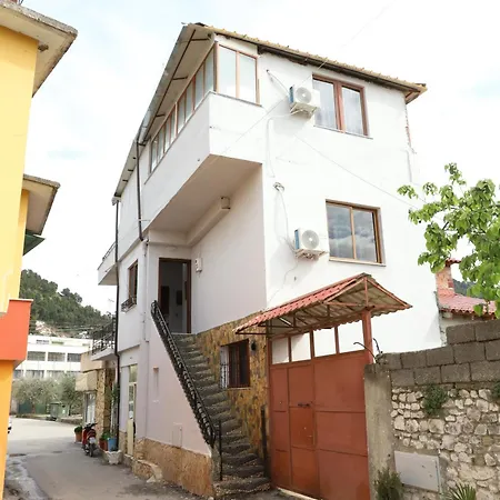 Ijon Guest house *